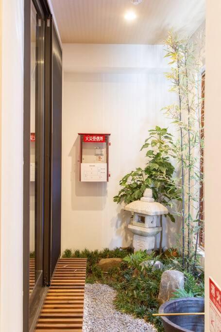 静響の宿 Silent Echo Inn Osaka Exterior photo